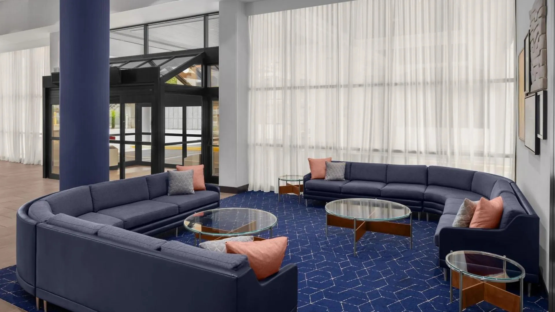 Courtyard By Marriott Pittsburgh University Center Hotel