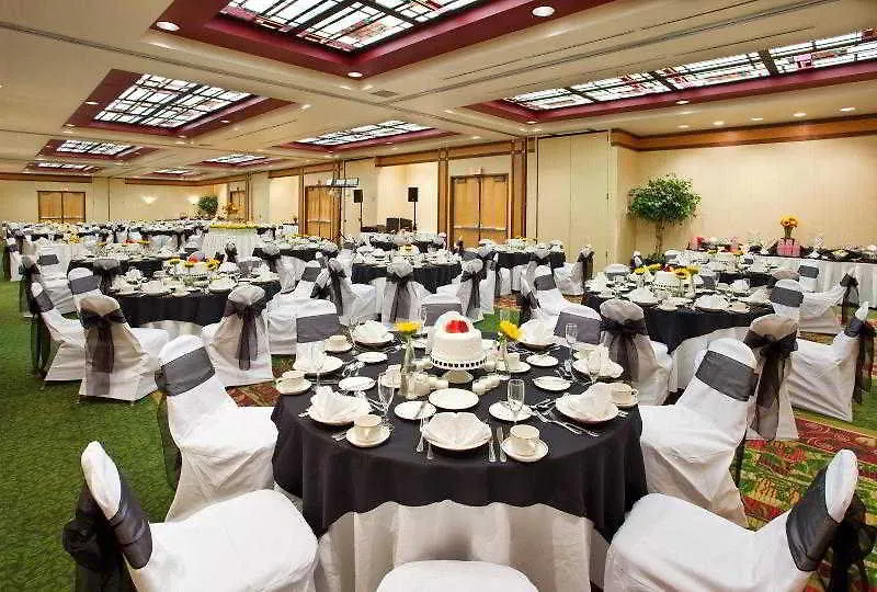 Courtyard By Marriott Pittsburgh University Center