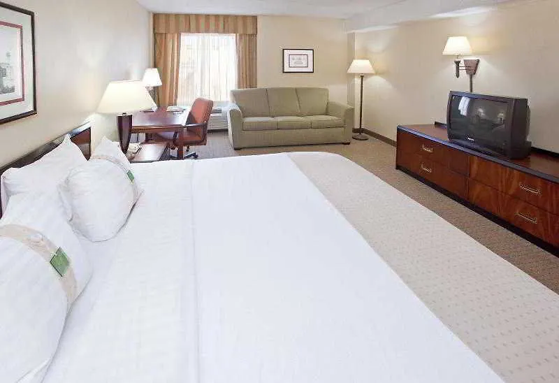 Courtyard By Marriott Pittsburgh University Center 4*,